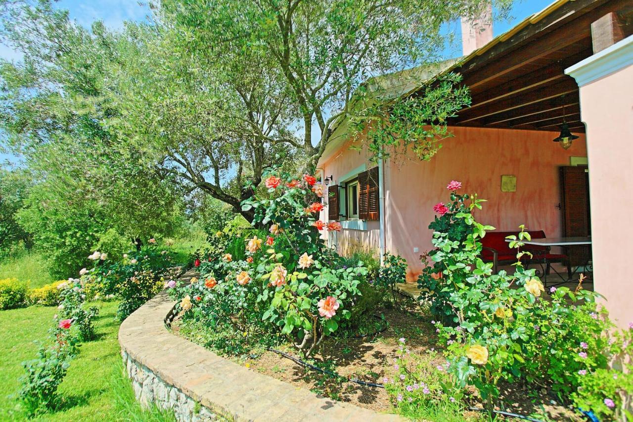 Villa Kleopatra Pouládes المظهر الخارجي الصورة